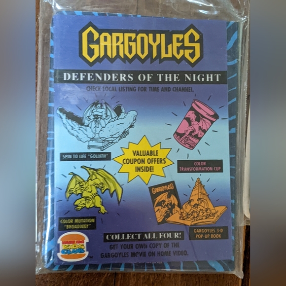 NIP VTG 1995 Gargoyles Pop-Up Book Burger Kin - Picture 4 of 4
